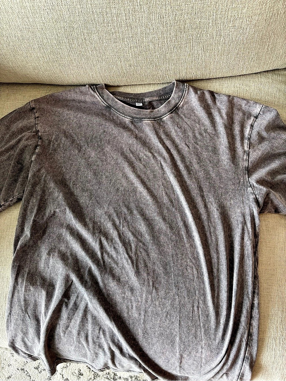 Graphic Short Sleeve Tee Size Large